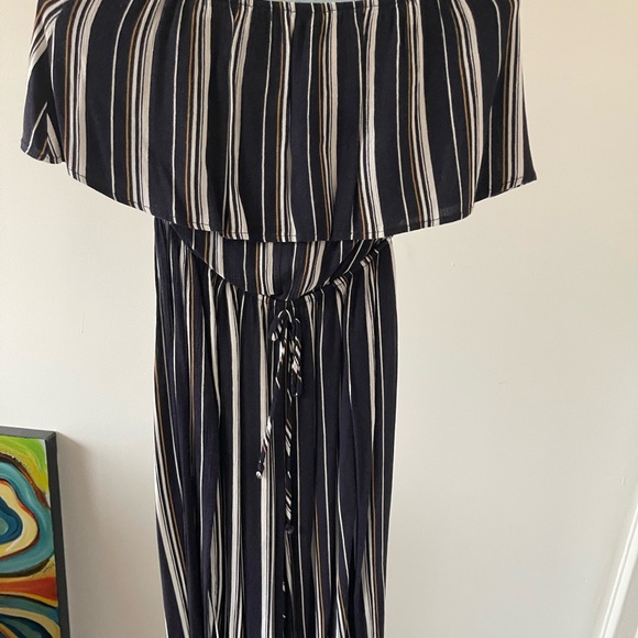 Striped off the shoulder Jumpsuit - Picture 2 of 4